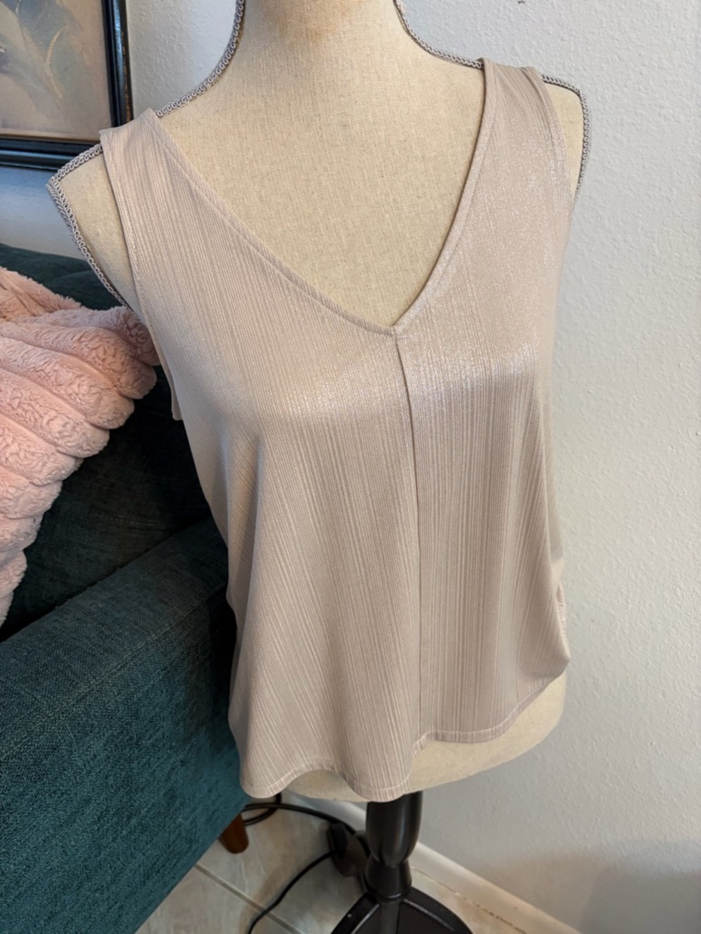 Women’s City Streets Medium Gold Professional Tank Top
